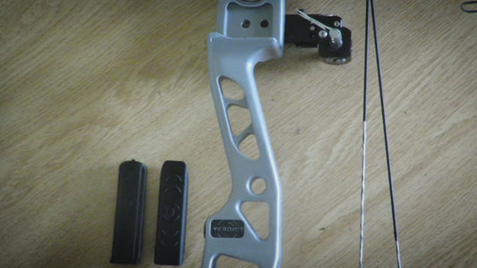 Elite Grip Wide Right Handed
