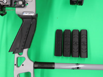 Elite Grip Wide Right Handed