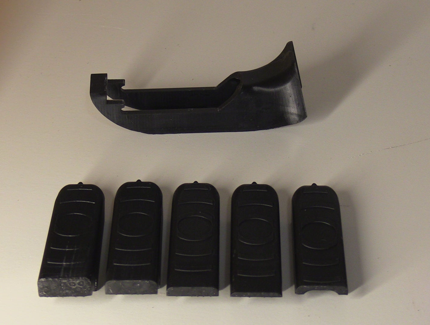 Adjustable Hoyt Hunting Bow Grip