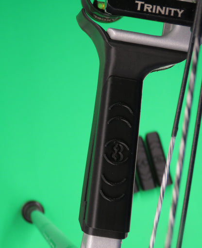 Elite Grip Wide Right Handed